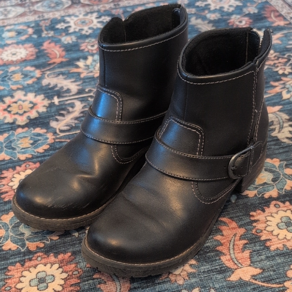 Eastland Peyton Black Women's Ankle Boots - Size 10